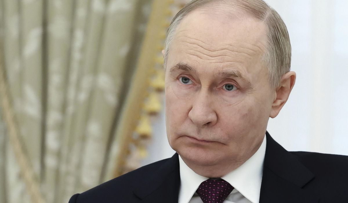 NextImg:Trump rips Putin, saying his promises are ‘bulls—-‘ and ‘meaningless’