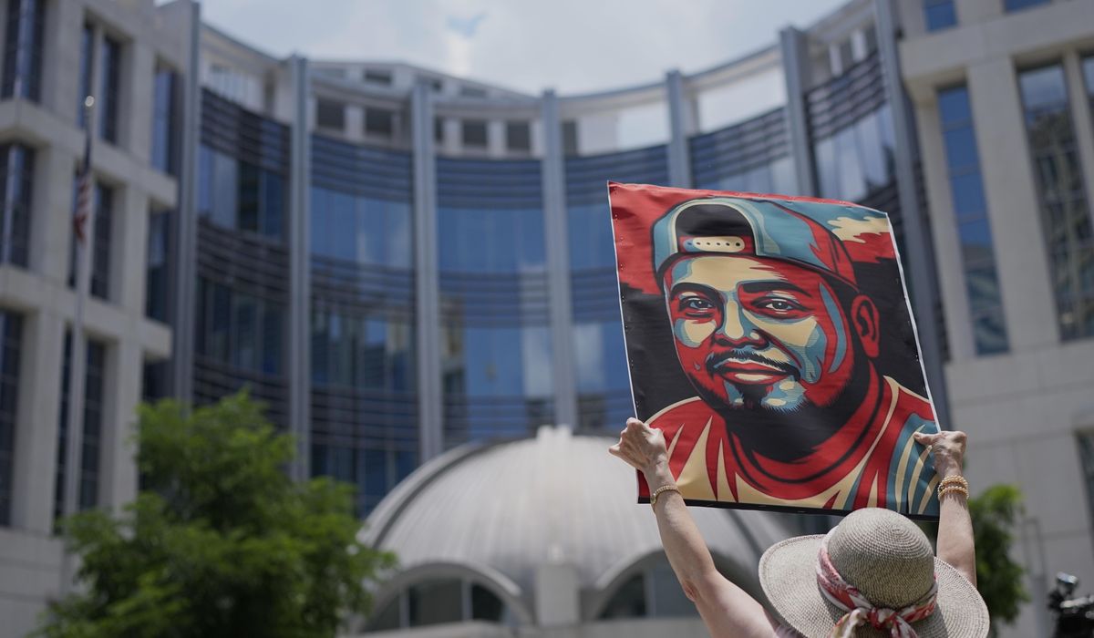 NextImg:Judge orders release of Abrego Garcia — eventually