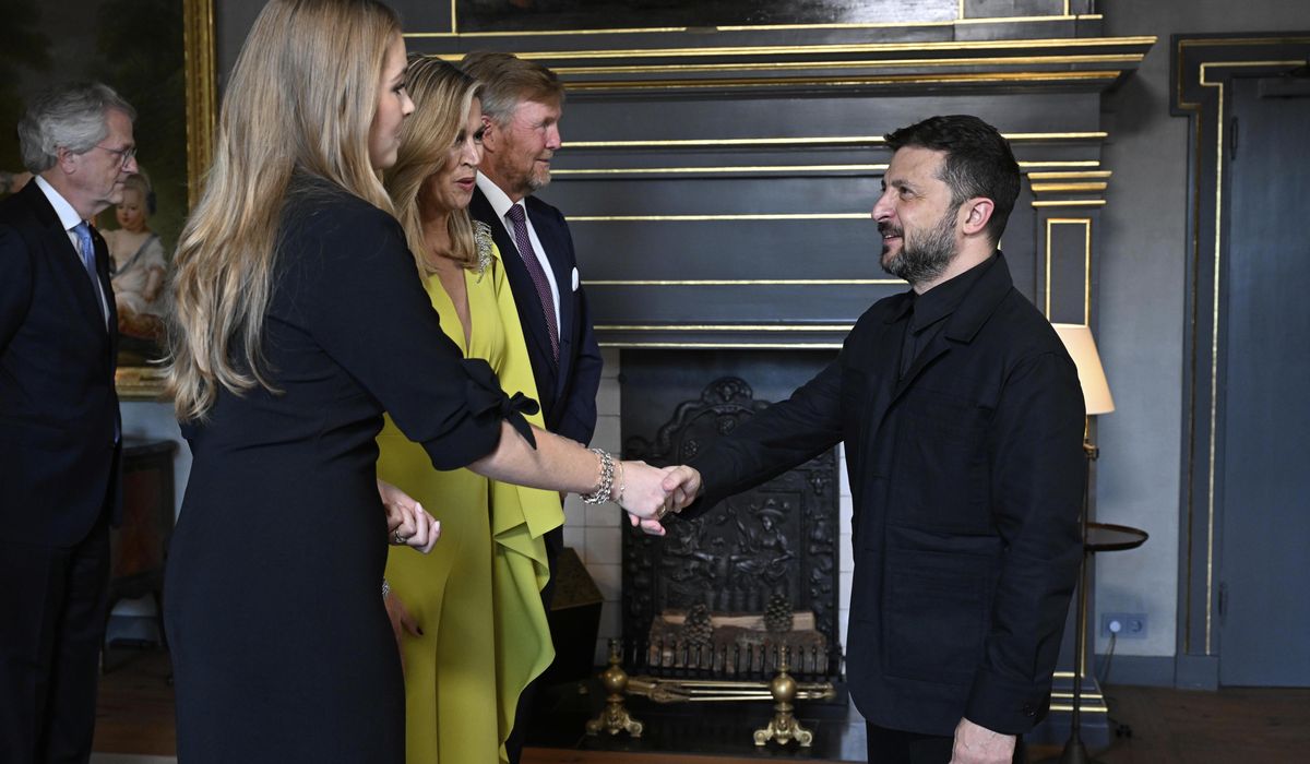 NextImg:Zelenskyy holds ‘substantive meeting’ with Trump amid NATO summit