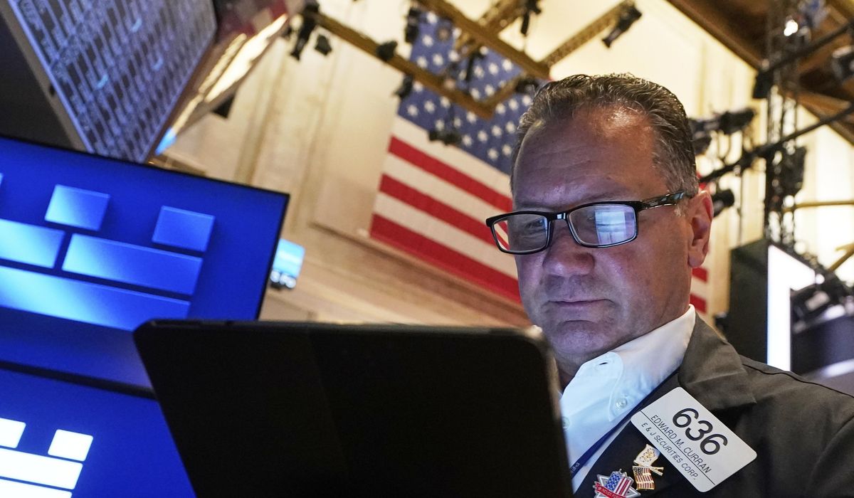 NextImg:U.S. stocks add to their all-time high