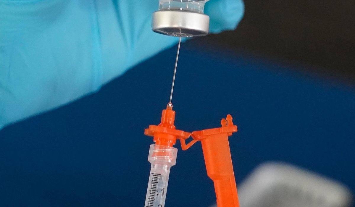 NextImg:FDA vaccine official restricted COVID vaccine approvals against the advice of agency staff