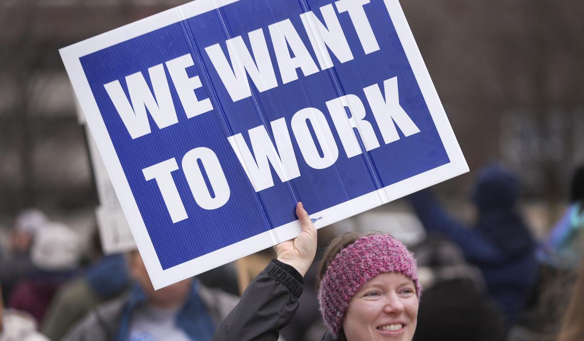 NextImg:The U.S. labor market continues to surprise and the unemployment rate, against the odds, is falling