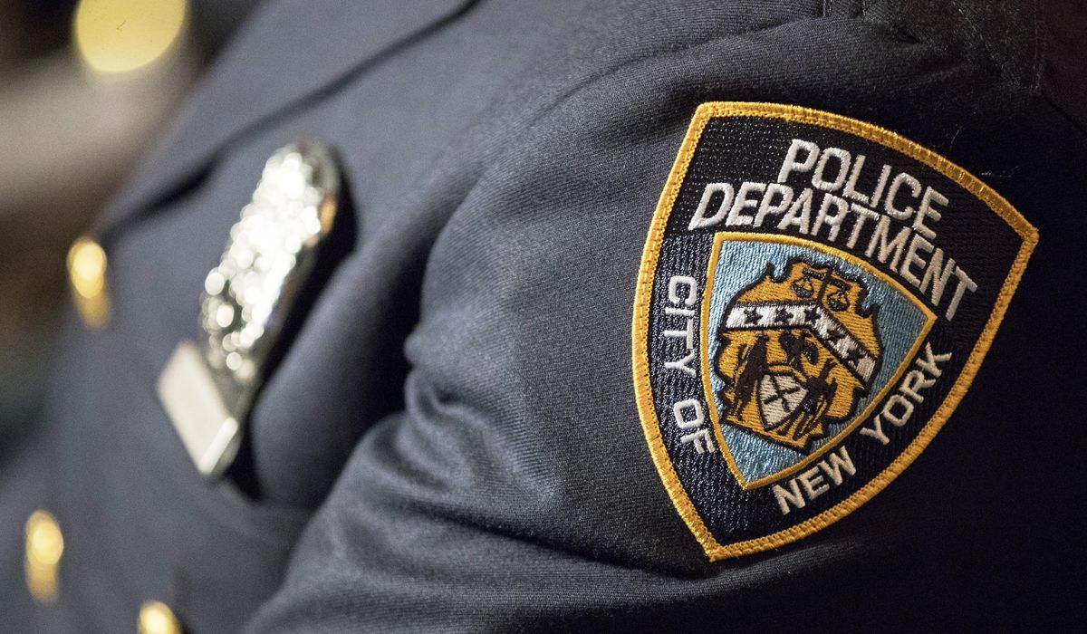 NextImg:At least 2 people shot at Manhattan office building housing financial firms and NFL, AP source says