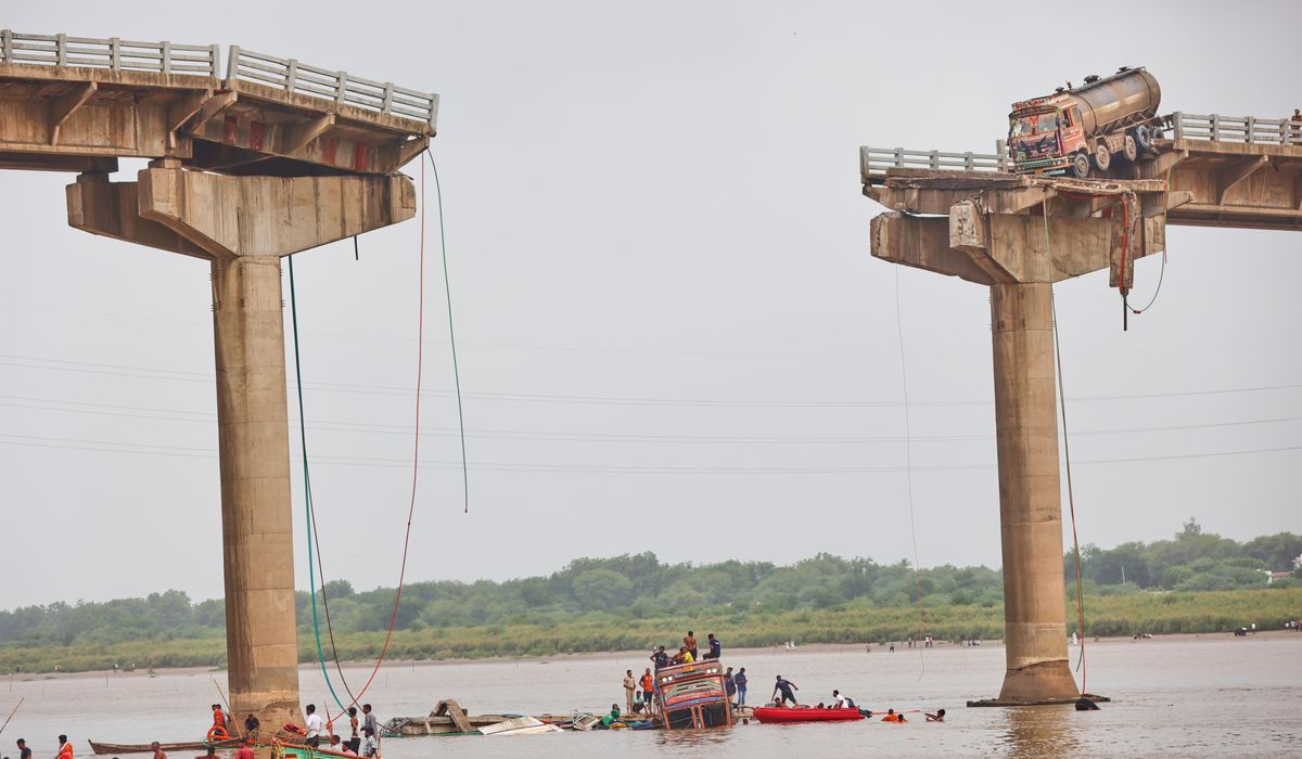 NextImg:Bridge collapse kills 9 in India’s Gujarat state