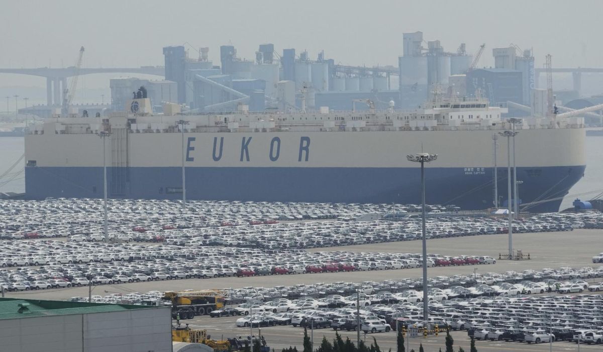 NextImg:South Korea scrambles to match Japan’s trade deal with Trump, slash U.S. tariffs to 15% or lower