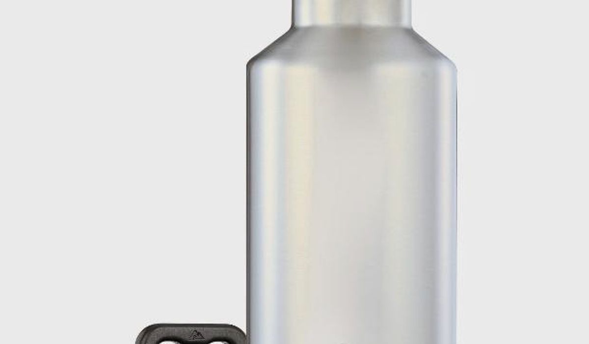 NextImg:Walmart recalls 850,000 water bottles after two consumers suffer vision loss from ejecting caps