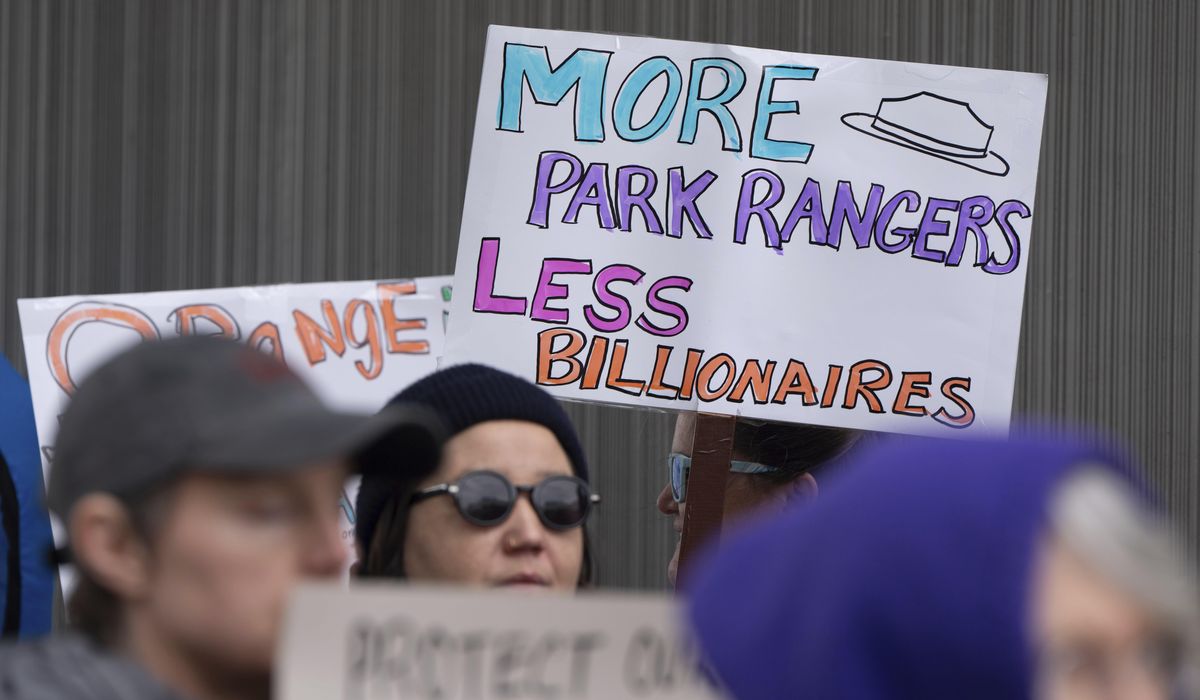 NextImg:Most U.S. adults think the GOP tax bill will help the wealthy and harm the poor, AP-NORC poll finds