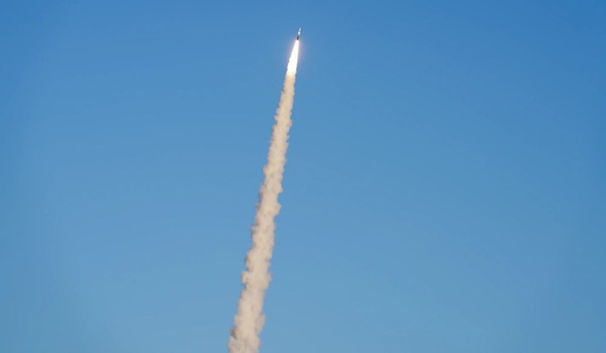 NextImg:U.S. fires missile from new strike system during Australian exercise