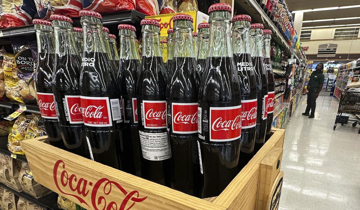 NextImg:Coca-Cola reports weakening global sales volumes in second quarter