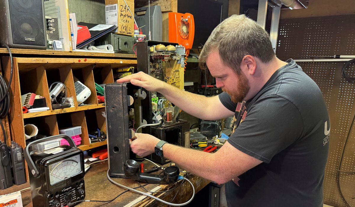NextImg:Vermont engineer revives pay phones for free calls in areas with poor cell service