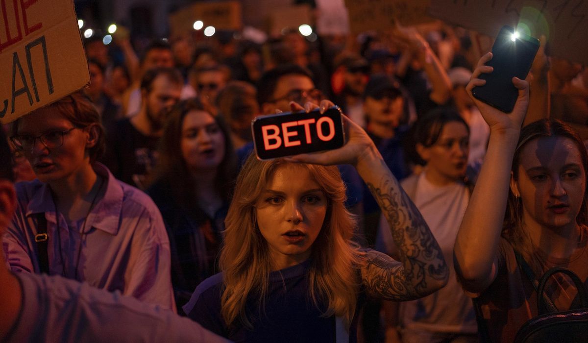 NextImg:Zelenskyy faces backlash as Ukrainians protest new anti-corruption law