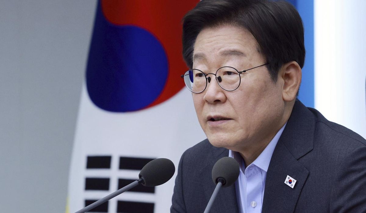NextImg:Video showing migrant worker moved by forklift prompts action from South Korea’s president
