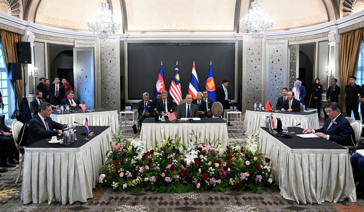 NextImg:Thailand, Cambodia agree to ‘unconditional’ ceasefire to end border clash