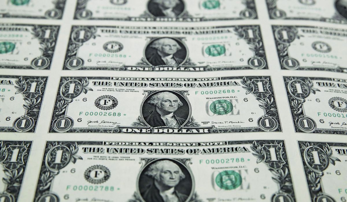 NextImg:U.S. consumer confidence improves slightly in July, but Americans remain concerned about tariffs