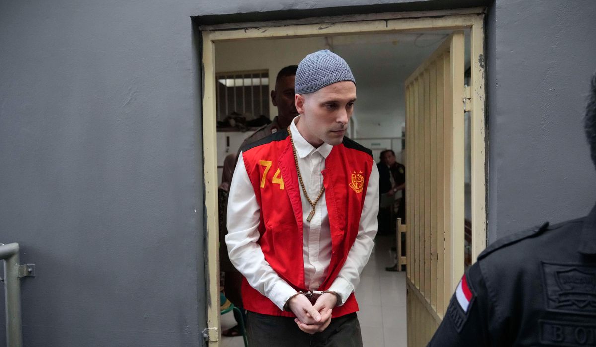 NextImg:A U.S. man goes on trial in Indonesia for allegedly selling porn videos online