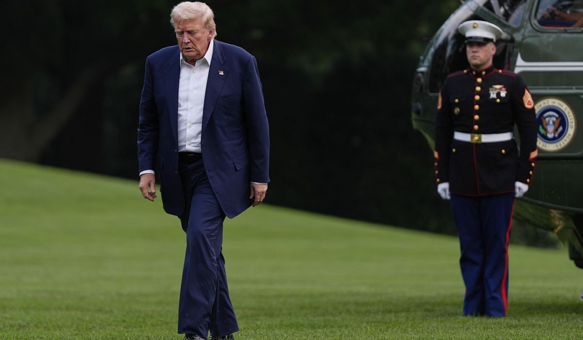 NextImg:Trump signs bill aimed at keeping veterans from losing their homes to foreclosure