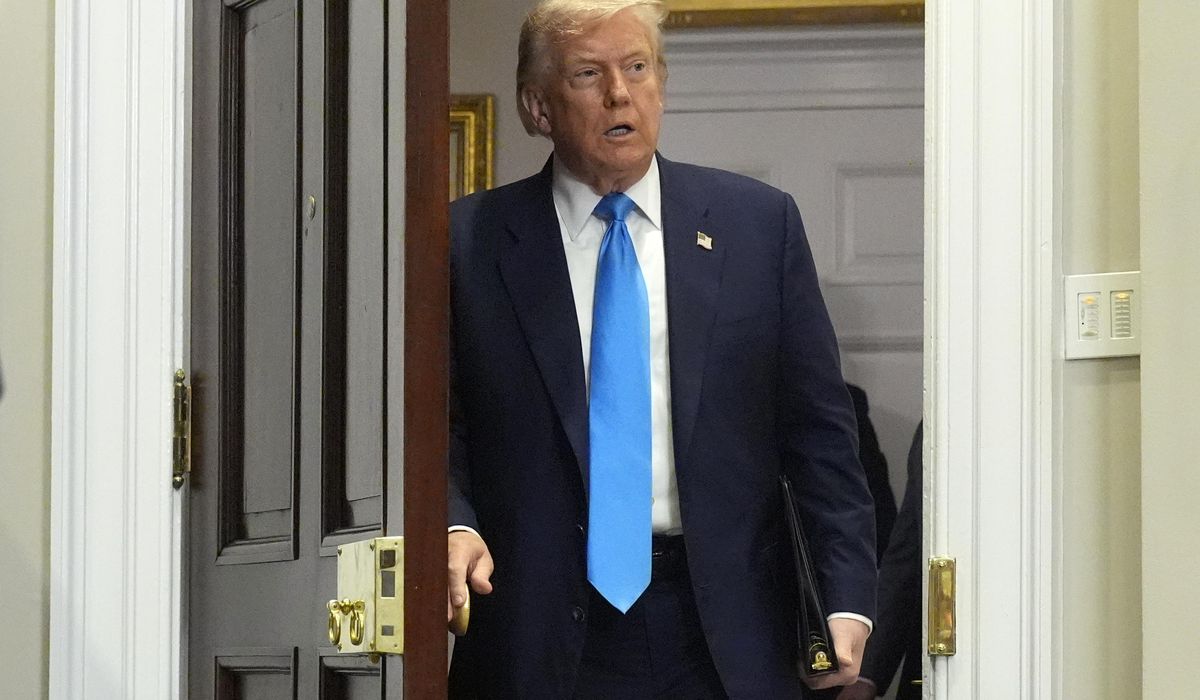NextImg:Trump signs order imposing new tariffs on a number of trading partners that go into effect in 7 days