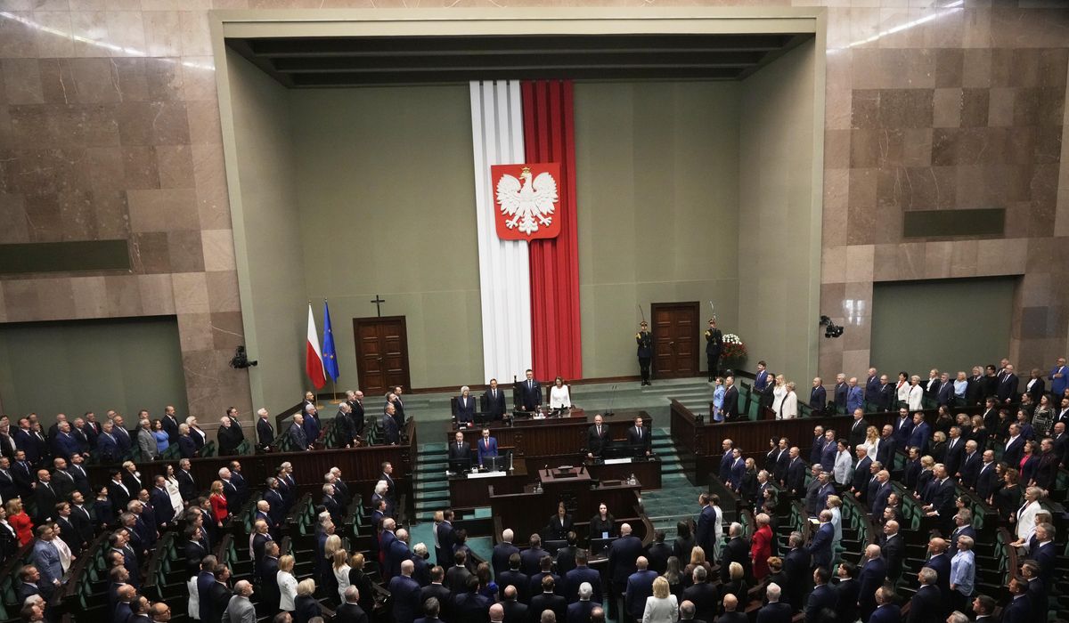 NextImg:Uneasy Poland fortifying borders, buying weapons as Russia gains momentum in neighboring Ukraine
