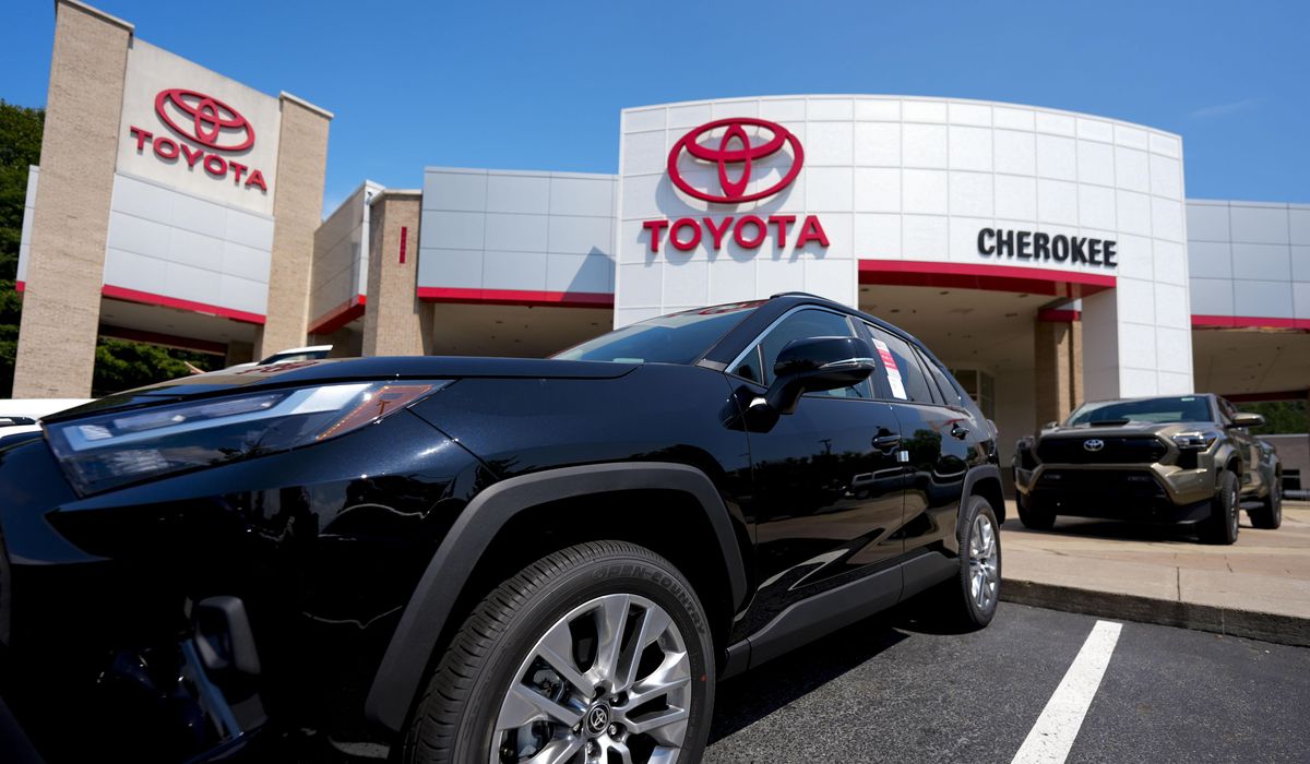 NextImg:Toyota reports a 37% drop in profit, cuts its forecast due to Trump’s tariffs
