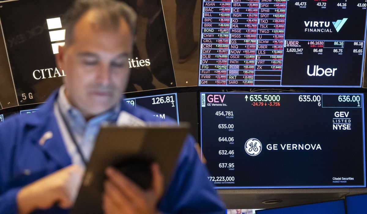 NextImg:Stocks rise on Wall Street and hold on to weekly gains