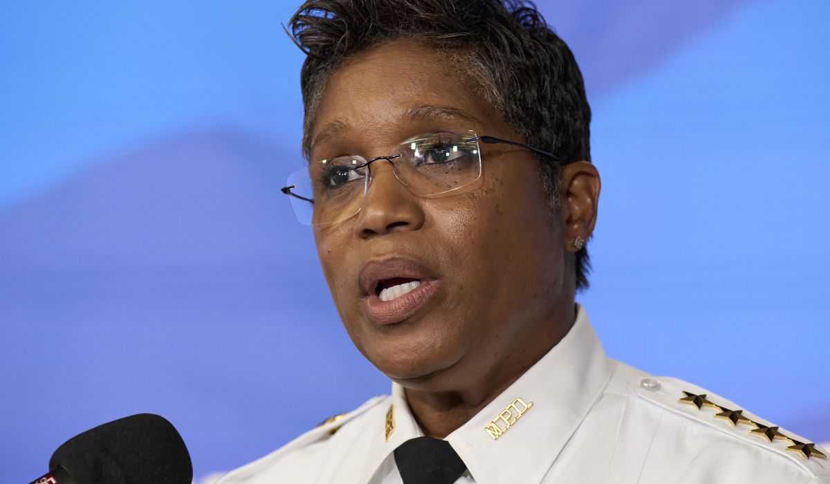 NextImg:D.C. fugitive team kills murder suspect in Columbia Heights shootout