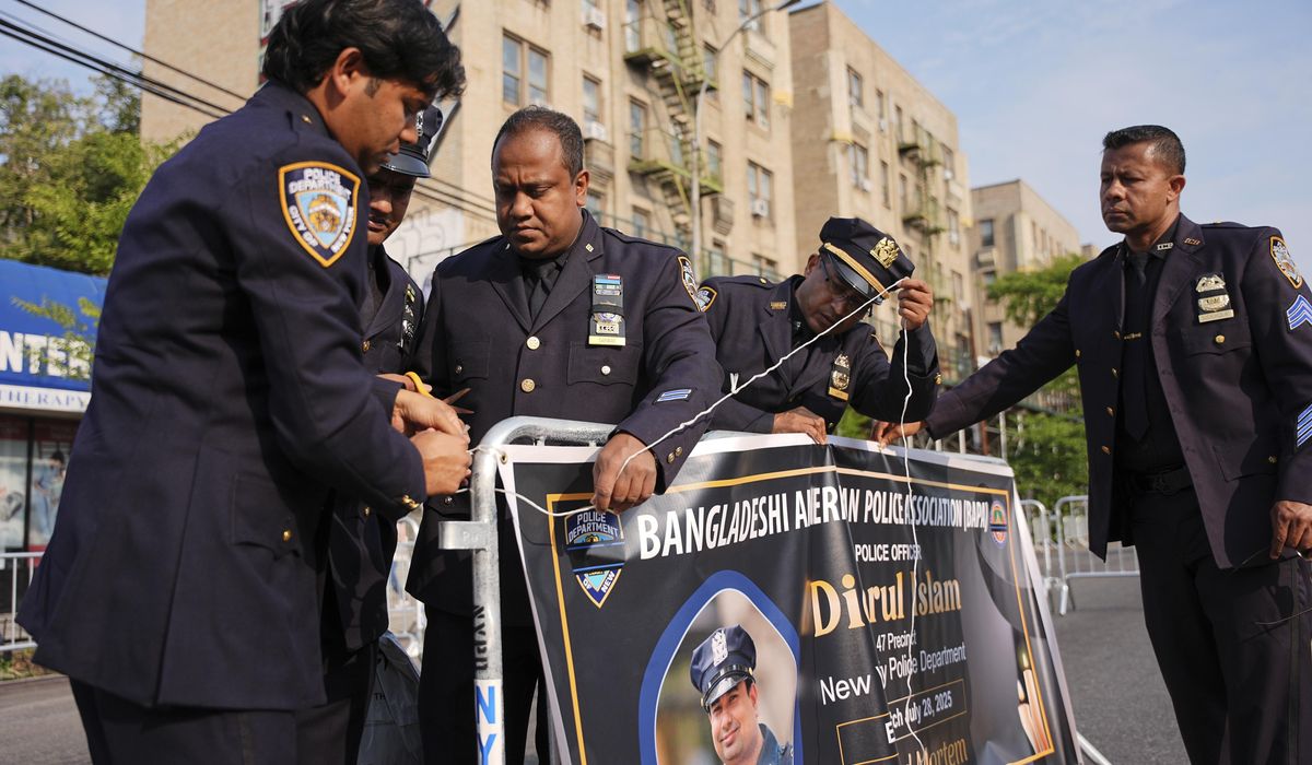 NextImg:Death of NYPD officer spotlights rise of Bangladeshi immigrants within ranks