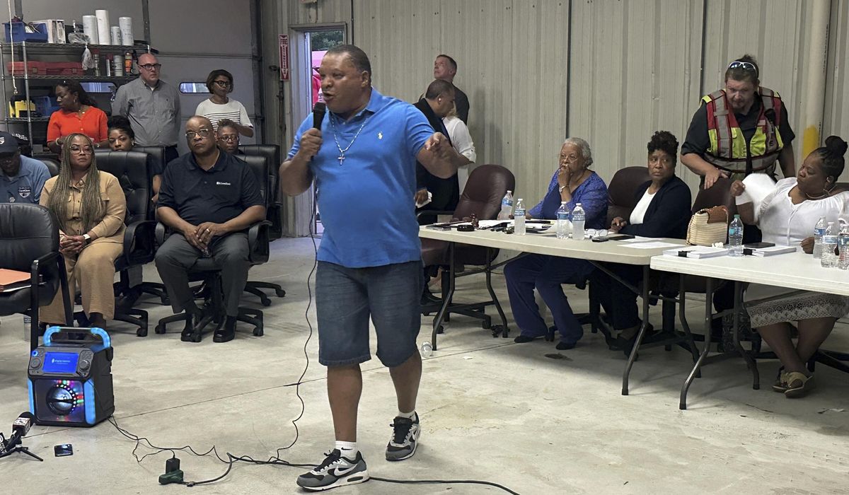 NextImg:Tennessee town approves deals to turn closed prison into immigration detention facility