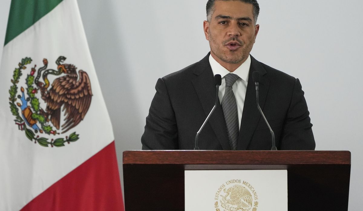 NextImg:Mexico says 26 cartel bosses sent to U.S. are not part of tariff talks