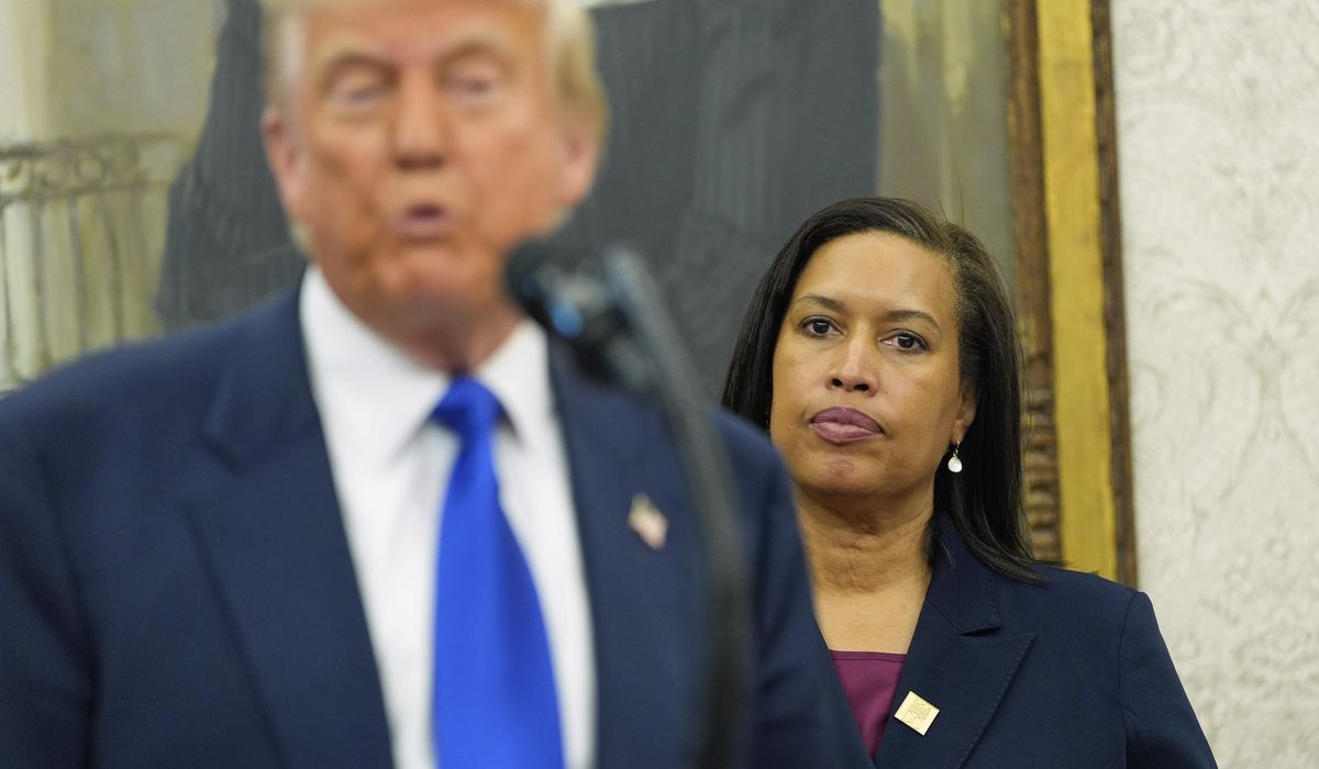 NextImg:Trump praises ‘positive’ D.C. Mayor Muriel Bowser, urges blue-state leaders to follow suit