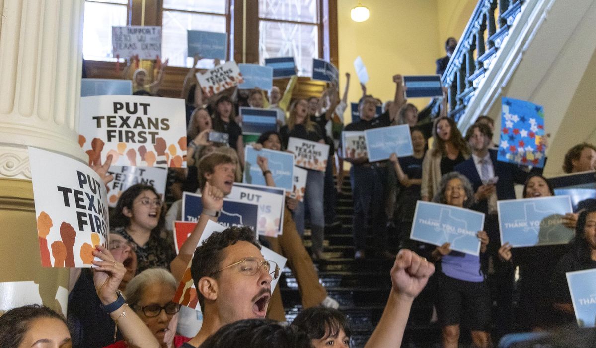 NextImg:Police escort Texas Democrats to prevent new redistricting walkout as California moves to retaliate