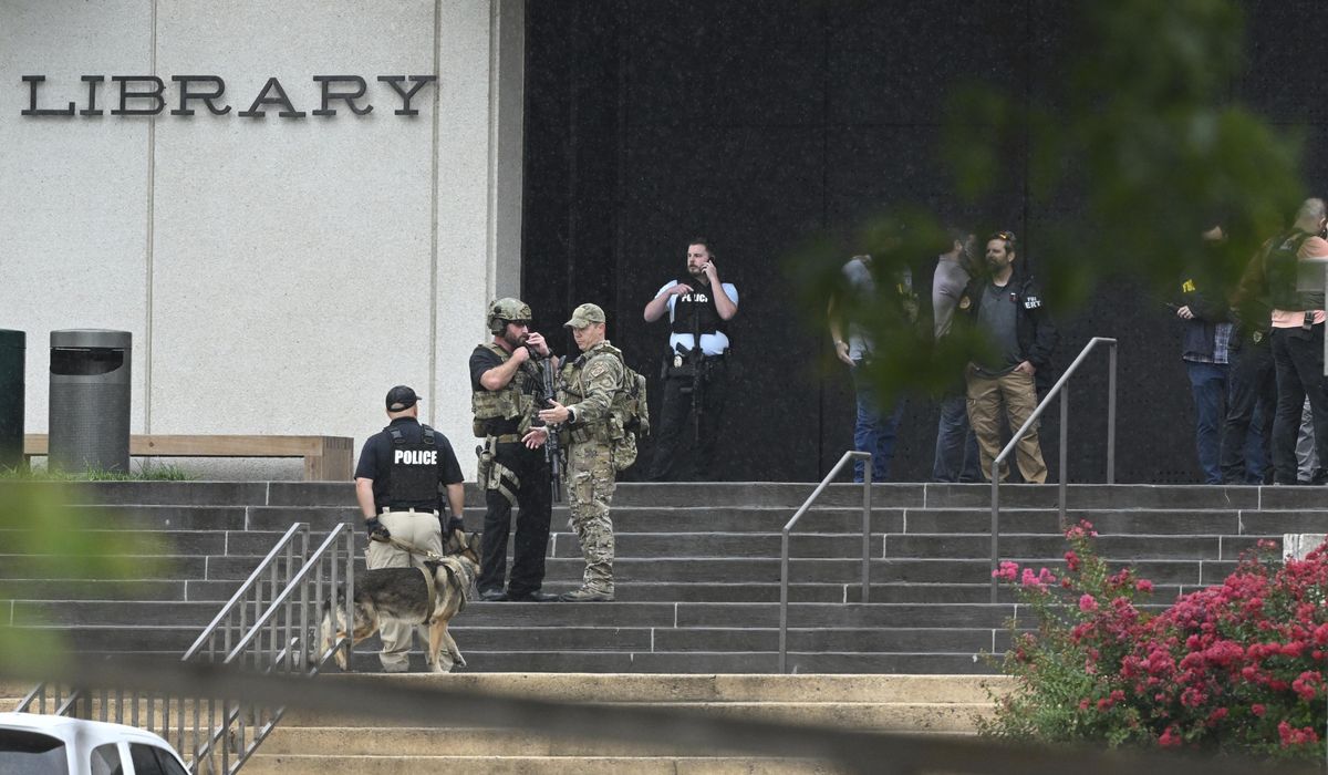 NextImg:Spate of hoax calls about active shooters stir fear at college campuses around the U.S.