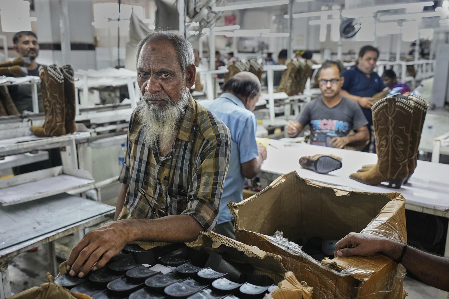 Big Trump tariffs on India take effect, walloping a major Asian economy