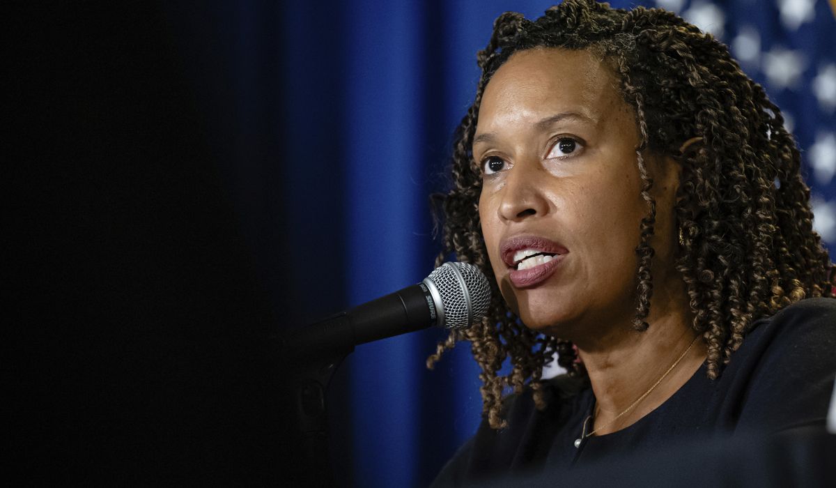 NextImg:D.C. mayor notes major drops in violent crime amid federal crackdown