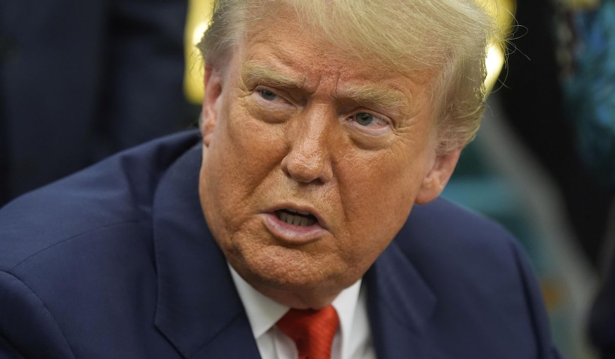 NextImg:Trump signs memorandum to strengthen rules around political lobbying, federal grant-making