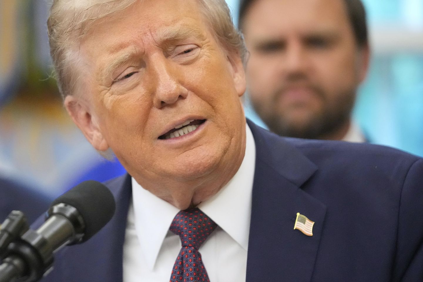Trump fires back at reporter over 'no action' allegation vs. Putin