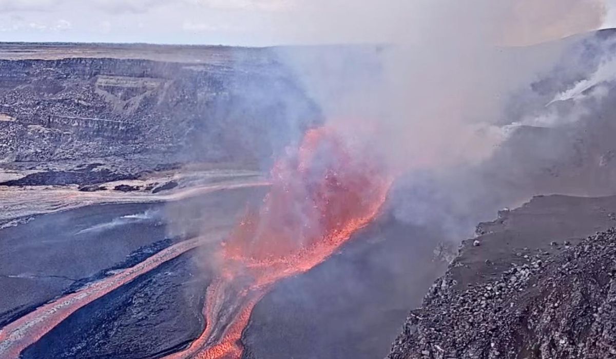 NextImg:Hawaii’s Kilauea volcano erupts with lava pouring out from multiple vents