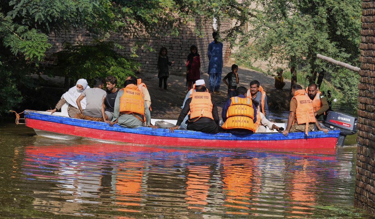NextImg:India warns Pakistan of more cross-border flooding due to heavy monsoon rains