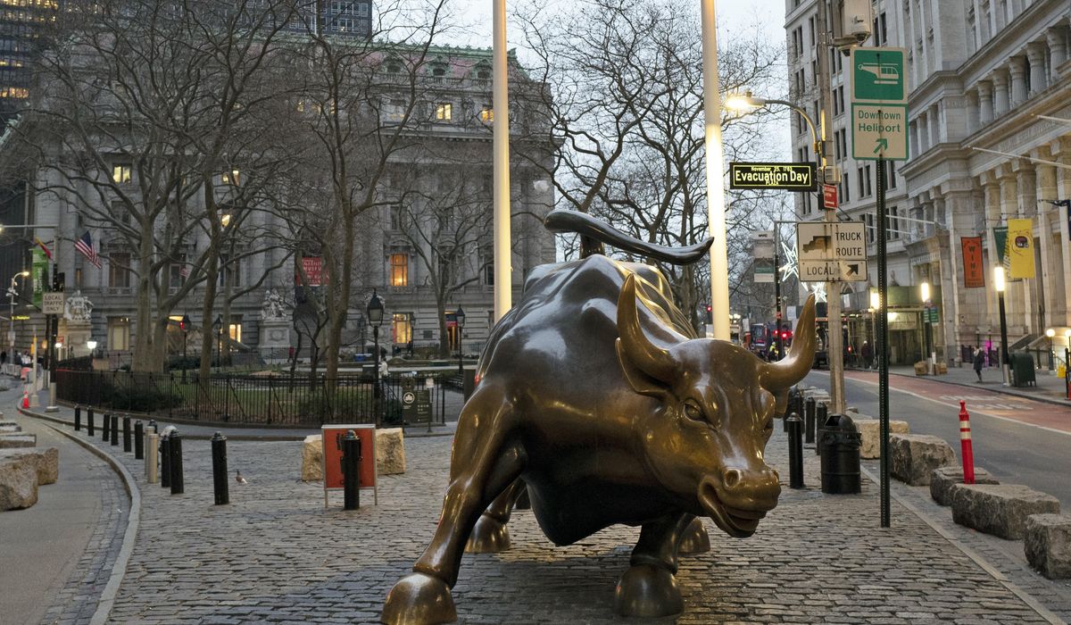 NextImg:Stocks wobble as Wall Street questions whether the U.S. job market has slowed by enough or too much