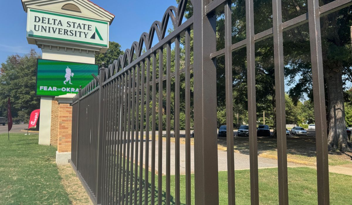 NextImg:Autopsy finds hanged Mississippi student died by suicide, police say