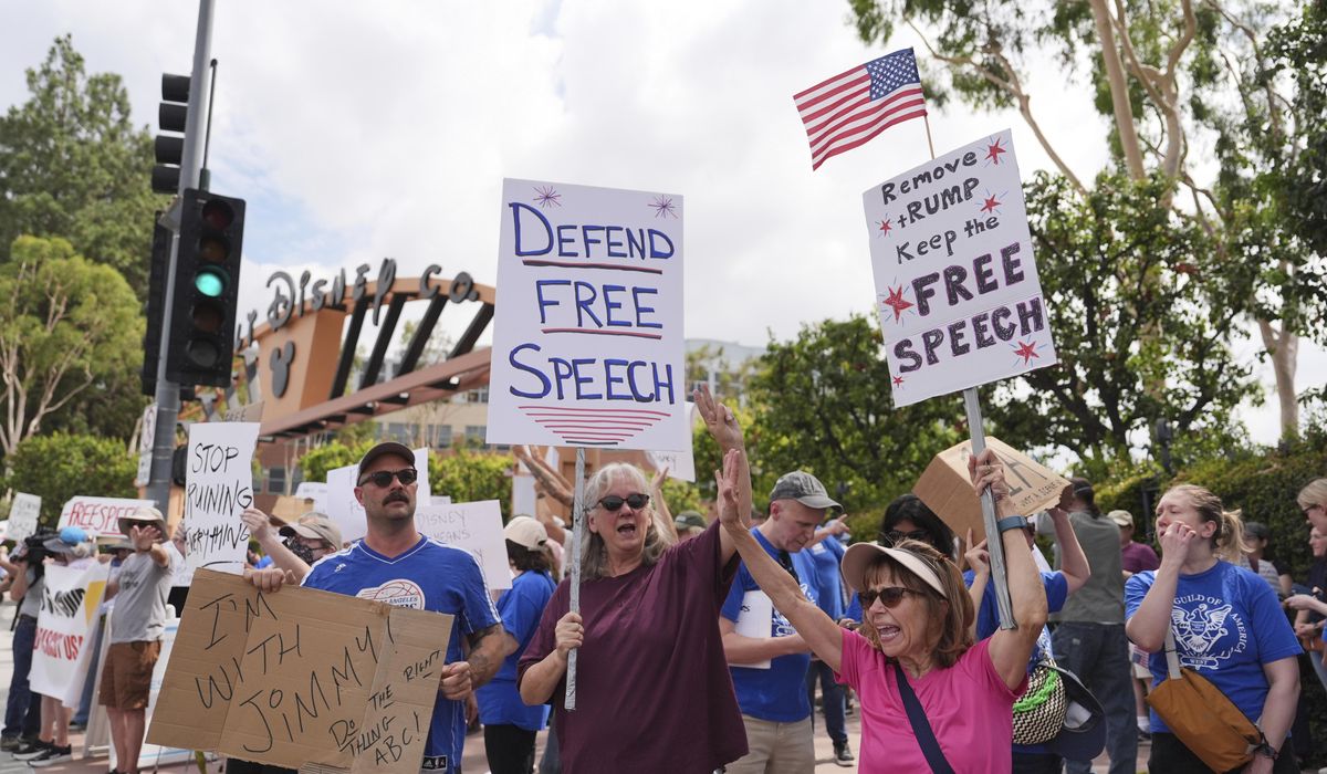 NextImg:Conservatives hoot as leftists launch Disney boycott for yanking Jimmy Kimmel