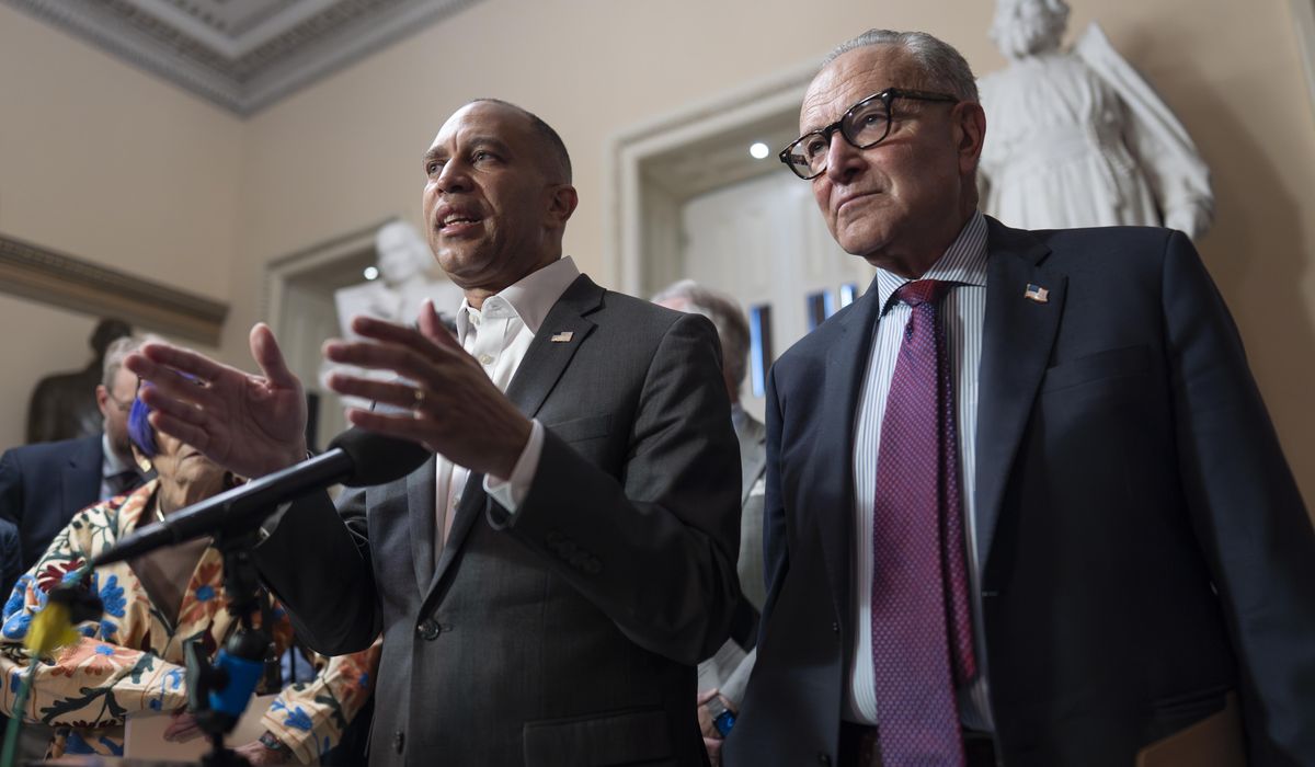 NextImg:Democratic leaders in Congress demand a meeting with Trump as government shutdown looms