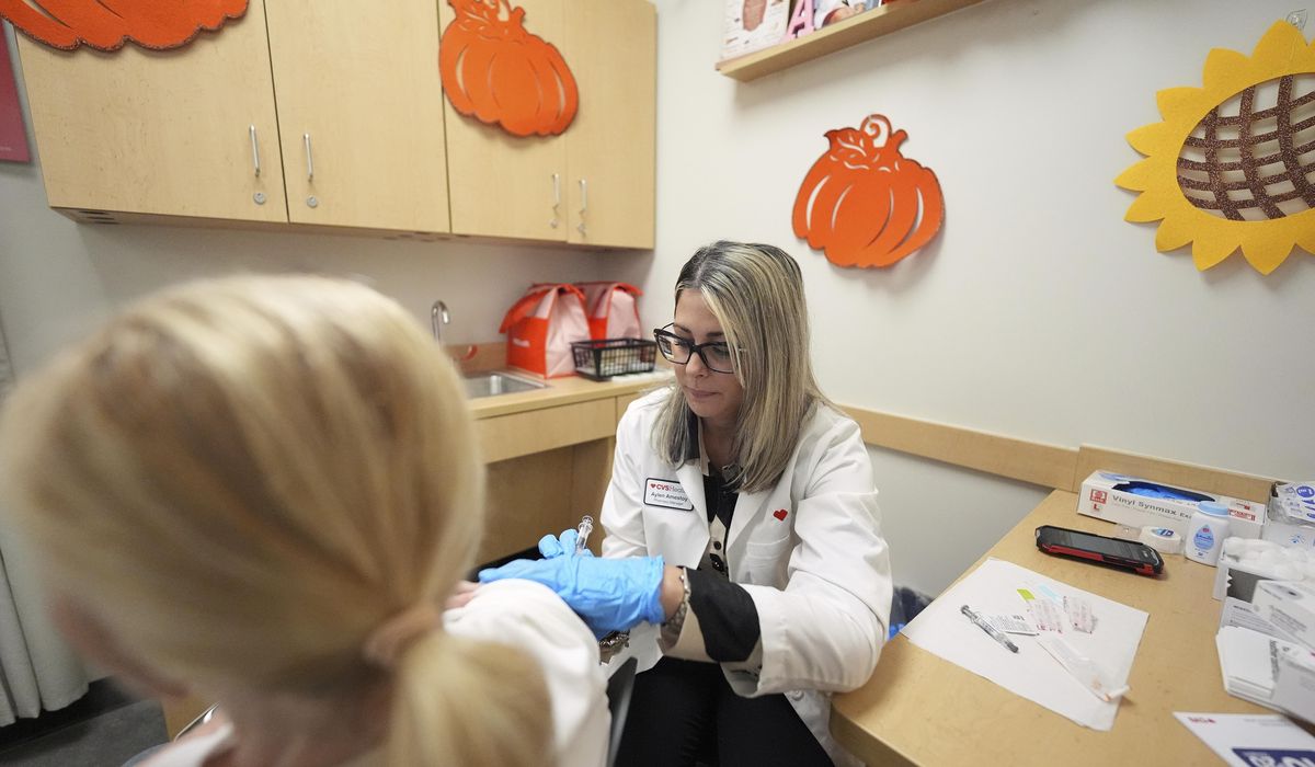 NextImg:How to get a COVID-19 shot and ensure it’s covered by your insurance
