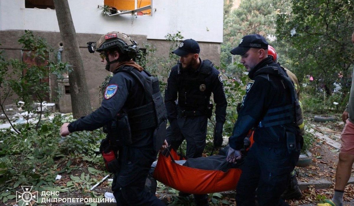 NextImg:Ukrainian and Russian attacks kill 3 civilians