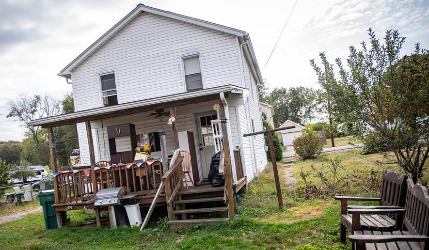 The exterior of a house is shown in the Freeport area of Pa., Friday, Sept. 19, 2025, where Jessica Marie Mauthe, the woman facing a charge of homicide and multiple counts of abuse of a corpse, lived. (Massoud Hossaini/Pittsburgh Tribune-Review via AP)
