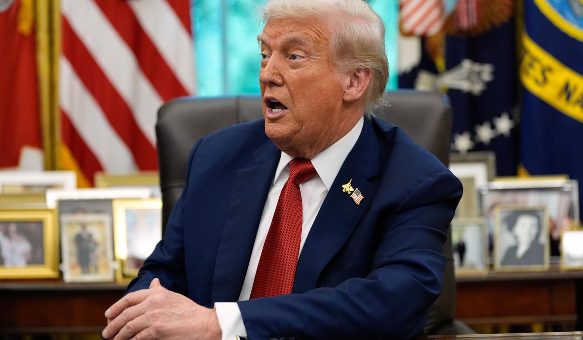 NextImg:Trump signs order to dismantle left-wing groups he says are inciting violence