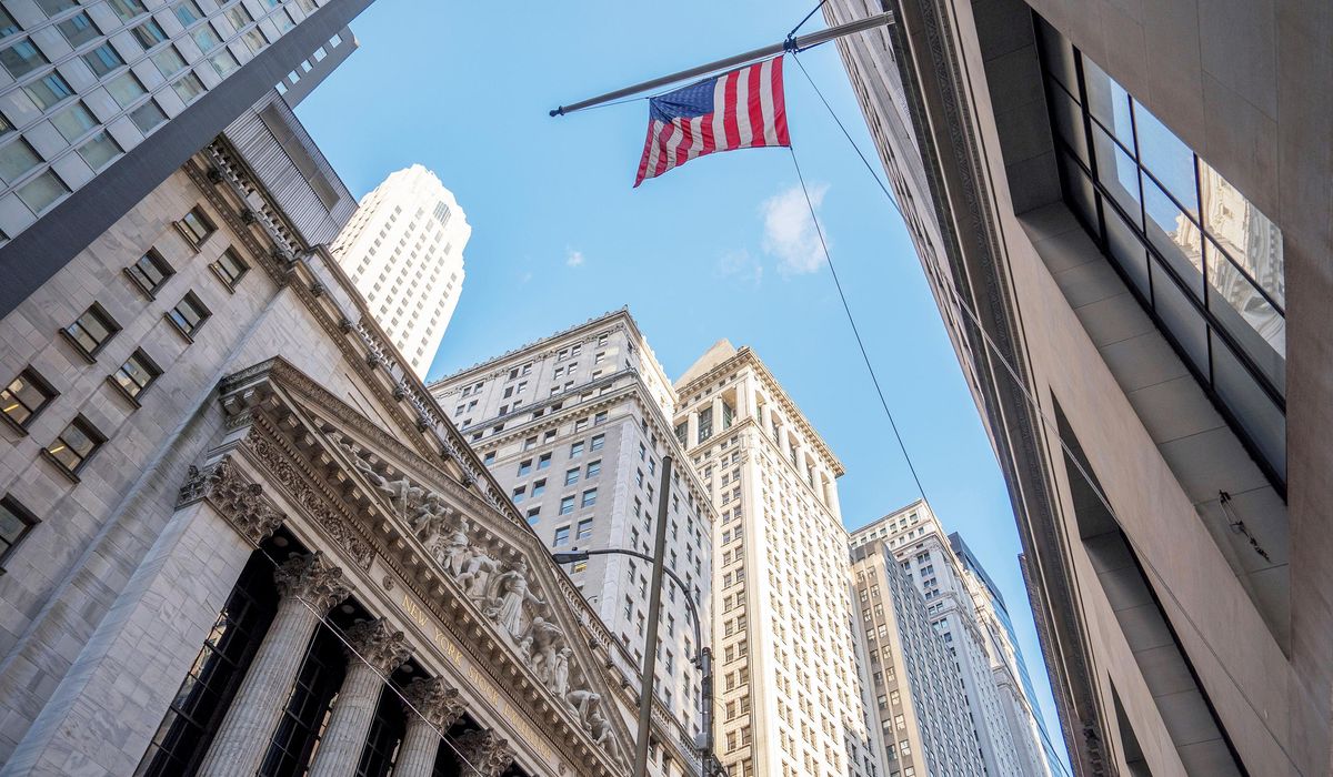NextImg:Wall Street takes sour view of government shutdown, economic data blackout