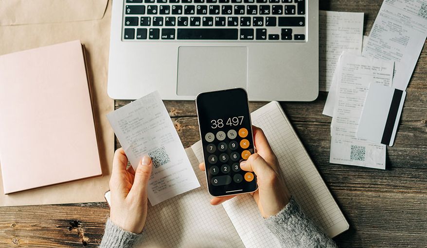 Common Mistakes Small Business Owners Make with Financing (sponsored / Shutterstock)