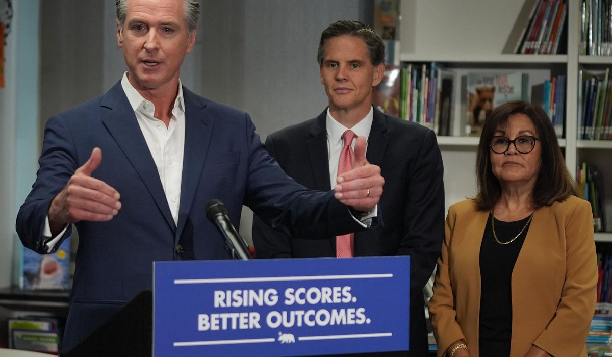 NextImg:Newsom vetoes bill allowing social media companies to be sued for users’ threats