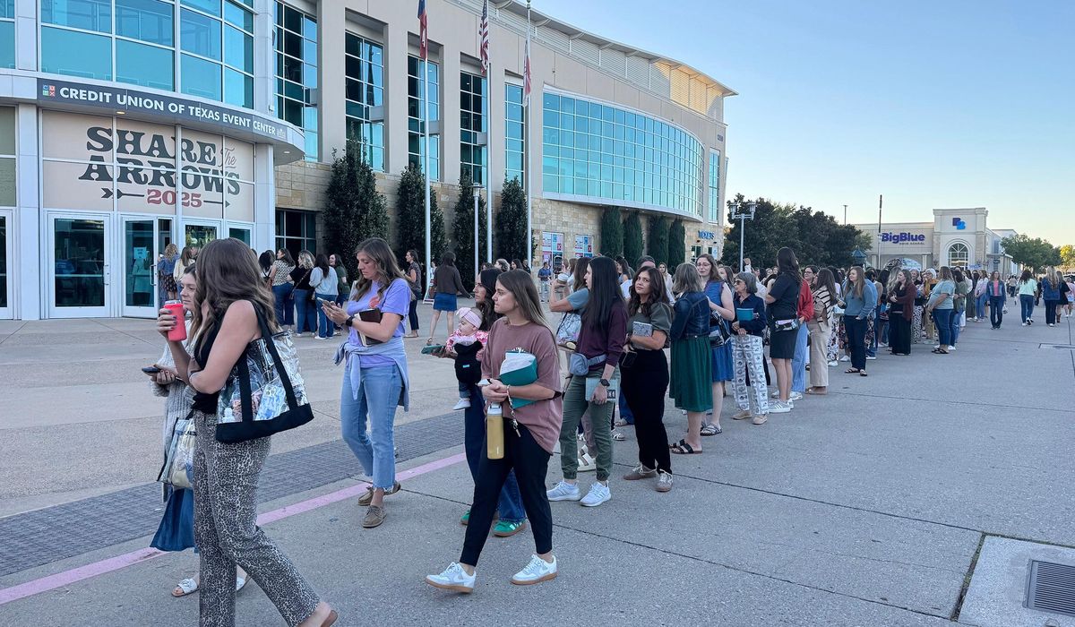 NextImg:In Dallas, 6,700 women rally for culture war battles after Kirk’s death