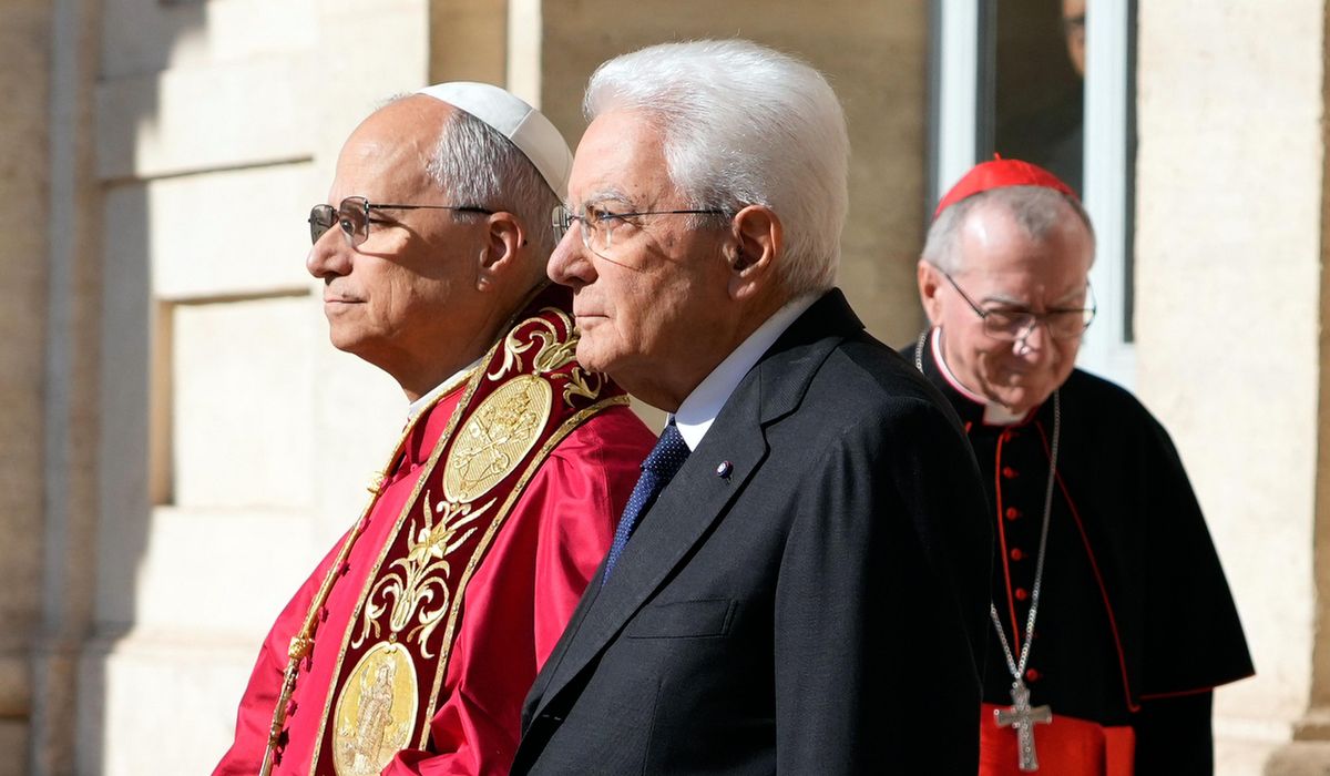 NextImg:Pope urges Italy to remain open to migrants during rite of passage visit to presidential palace